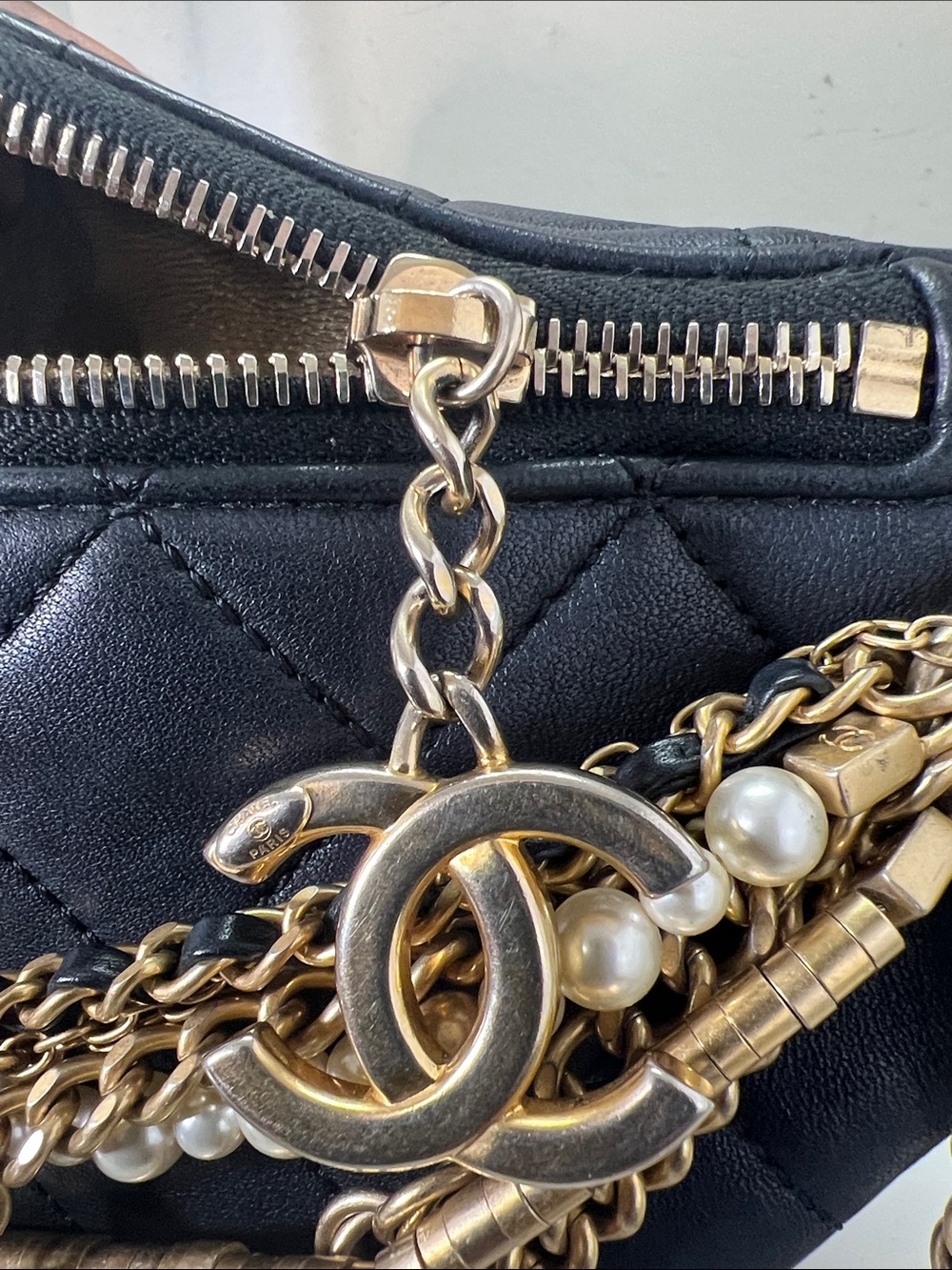 CHANEL All about chains waist belt Black Quilted belt bum bag - Picture 14 of 15